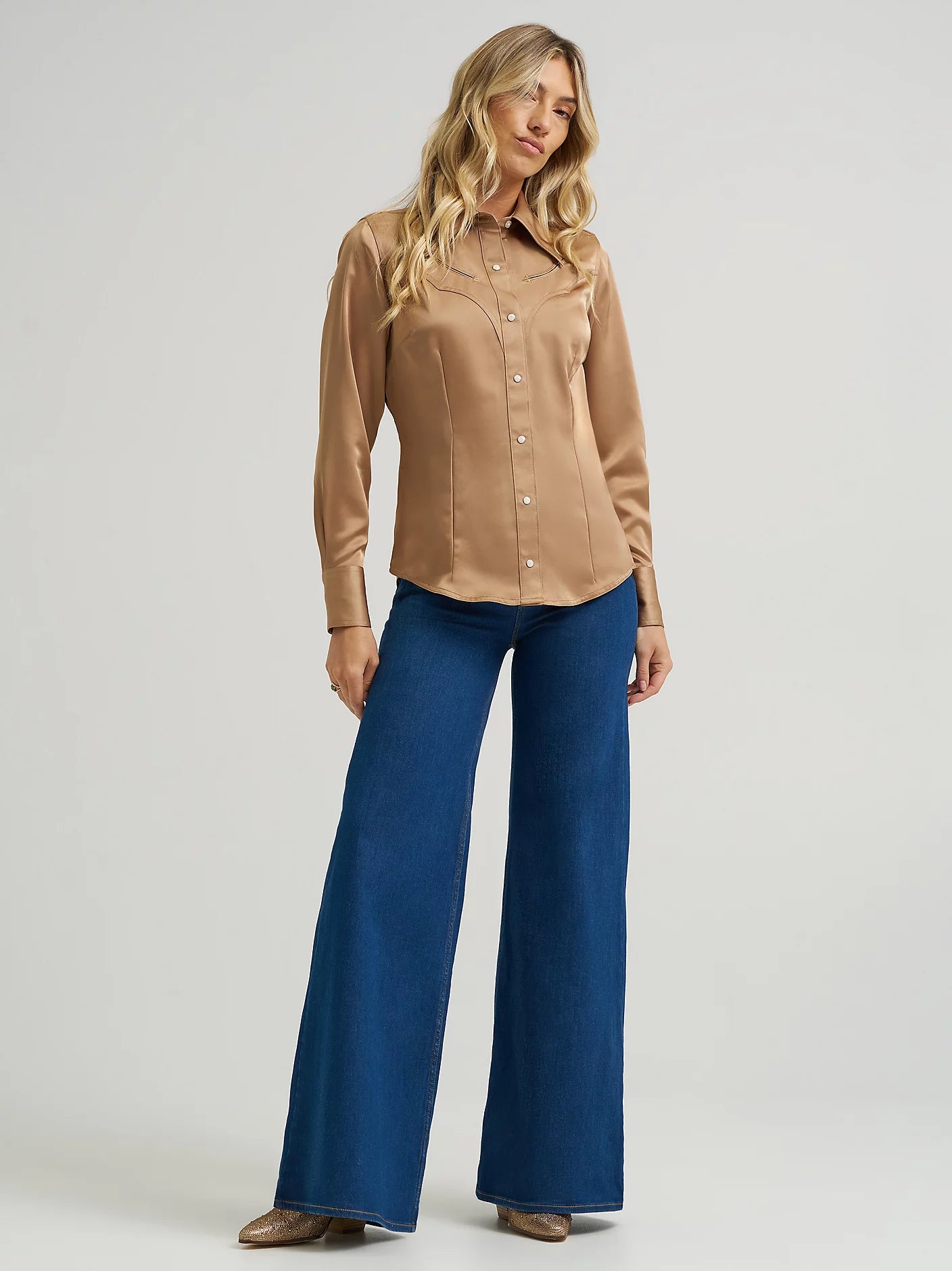 Ladies Wrangler x Lainey Wilson Glam Satin Western Snap Shirt - 112374462 - Image 7